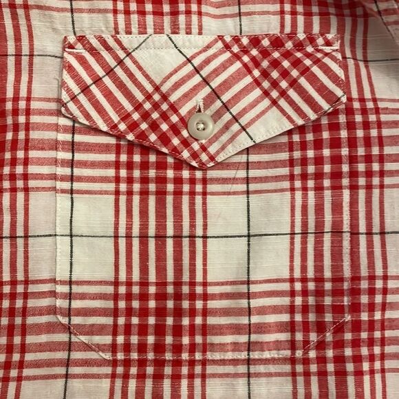 Mountain Khakis Red Plaid Button Up Shirt Mens Size Large Cotton Short Sleeves - Picture 8 of 12